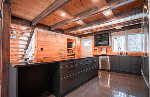 Mauricie Ski Chalet | Sweet House Hot Tub & Modern