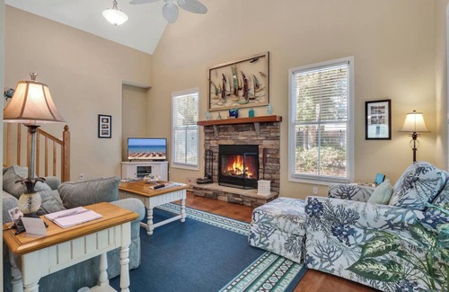 Steinhatchee Cottage | Sweet Key Lime Cottage in Steinhatchee Landing Resort