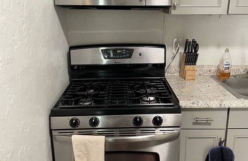 Fairpark Condo | "SWEET LAKE CITY" Downtown SLC! Fresh and clean! Pets OK!