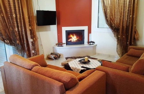 Mavromati House | Sweet Little Home Trikala