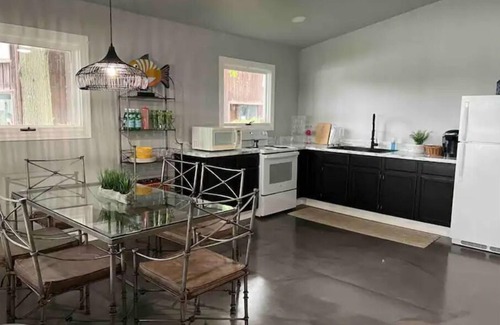 North Benton House | Sweet Louie's Lake House