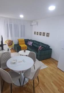 Loznica Apartment | Sweet Love Apartmani Loznica Stan na dan