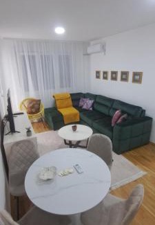 Loznica Apartment | Sweet Love Apartmani Loznica Stan na dan