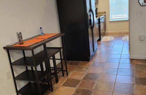 Converse House | Sweet n Comfy 4 bedroom