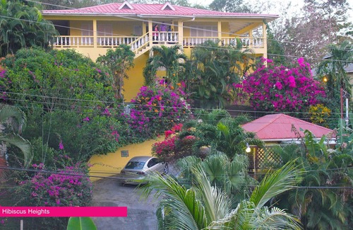 Black Rock Cottage | Sweet Nest Cottage, with full kitchen & private deck