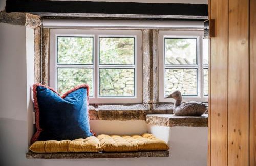 Litton House | Sweet Pea Cottage