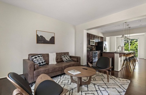 Education Hill House | Sweet Redmond 1BR w/Parking, nr Parks & Schools, by Blueground
