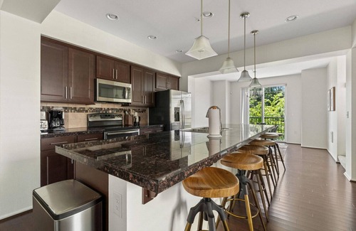 Education Hill House | Sweet Redmond 1BR w/Parking, nr Parks & Schools, by Blueground