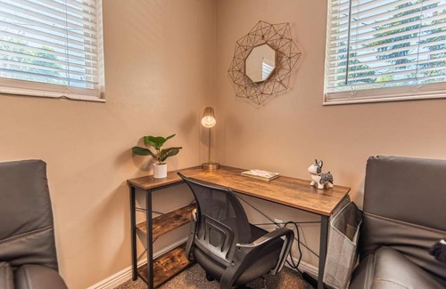 Ogden House | Sweet Retreat 1BR Apt Perfect For Ski Trips