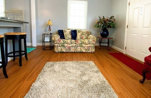 Wilson House | Sweet Retreat at Thel's Place