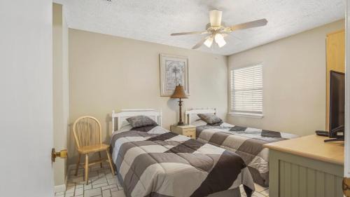 El Centro Beach House | Sweet Retreat by Sand Seeker Vacations
