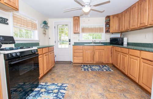 Cayuga Cottage | Sweet Retreat: "Family Cottage with Great Views!"