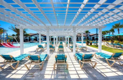 Four Corners House | Sweet Retreat - Free Pool Heat & Bbq