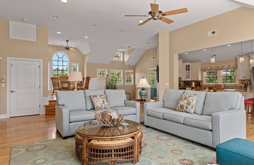 Corolla House | Sweet Retreat: Private Pool, Spa, Elevator