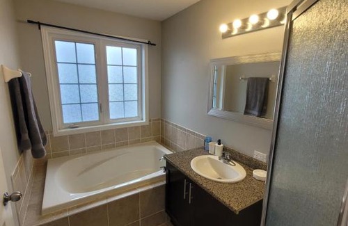 Cardinal Creek House | Sweet room