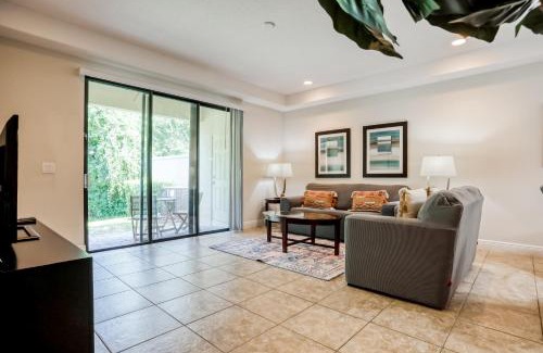 Four Corners House | Sweet Rose