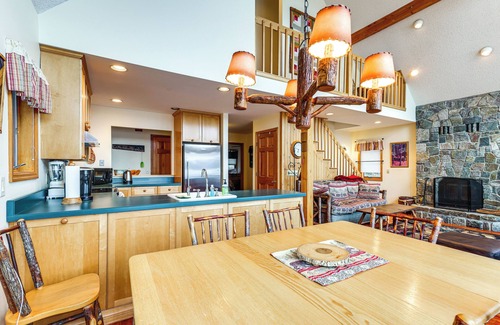 Schroon Lake House | 'Sweet Serenity' Schroon Lake Family Retreat!