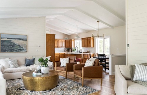 Suttons Bay House | Sweet Shady Lane - Wine Country