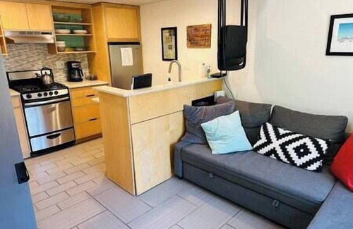 Old Bend House | Sweet Studio 1/2 mile Downtown & Old Mill District