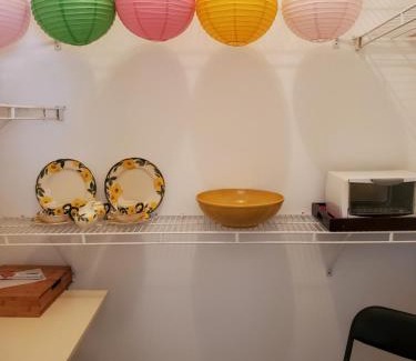 Oxford Apartment | Sweet Studio En Suite Available!