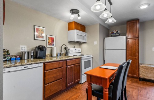 Albany Condo | Sweet Studio near Hospital and Downtown