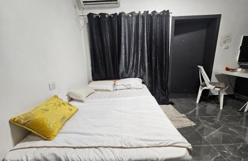 Kiryat Yam Apartment | Sweet suite