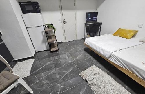 Kiryat Yam Apartment | Sweet suite