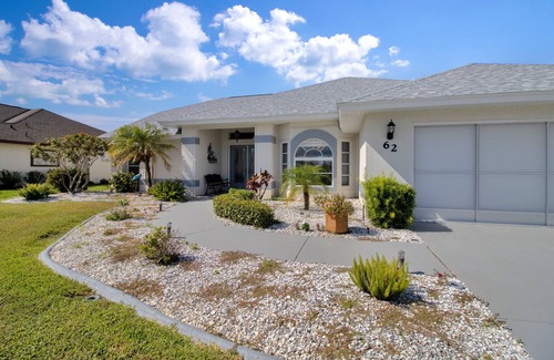 Broadmoor House | Sweet T Villa! Private heated pool! Beaches, golf courses and amenities!