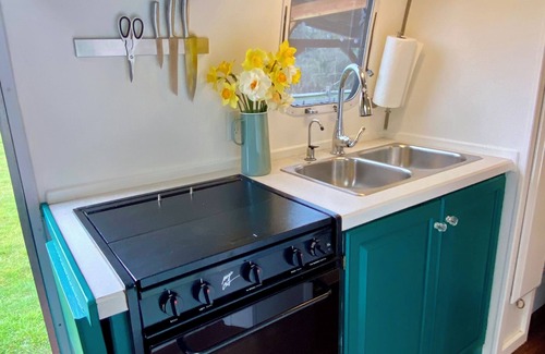 Hector House | Sweet Vintage Airstream in FLX Wine Country