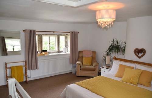 Starbotton Bed & Breakfast | Sweetbriar Cottage B&B and Camping