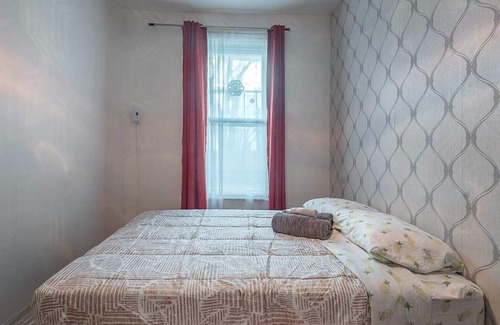 De Lorimier Apartment | Sweetest Private BedR ~ in The Heart Of Shop Angus