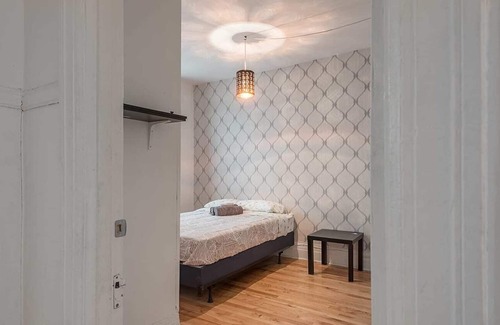 De Lorimier Apartment | Sweetest Private BedR ~ in The Heart Of Shop Angus
