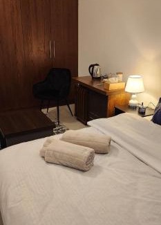 Al Muraqqabat Apartment | Sweethome