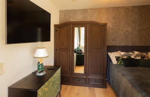 Dachau District Apartment | Sweethome Luxus PUR Business Apartment