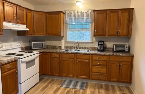 Mount Nebo Cottage | Sweets Falls Cottage Close to Summersville Lake & New River Gorge