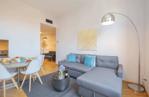 Milan Centre Apartment | Sweett | Torre Velasca III