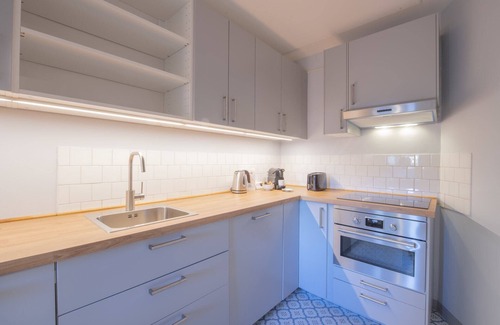 Milan Centre Apartment | Sweett | Torre Velasca III