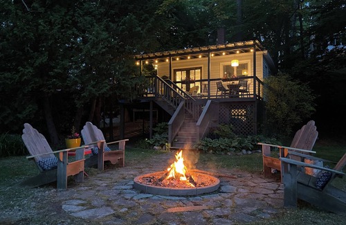 Ludington House | Sweetwater Boathouse: Waterfront