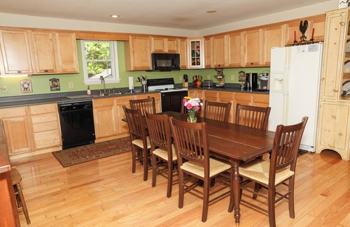 Burks Fork Cabin | Sweetwater Cabin - secluded and peaceful, by Buffalo Mountain Getaway