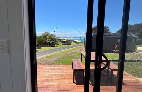 Cape Bridgewater Ski Chalet | Swell At Cape Bridgewater