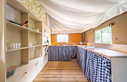 Saxmundham Cabin | Swift at Sweffling Hall, Suffolk