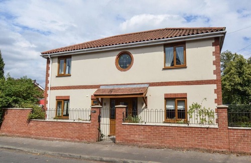 Norwich House | Swift Host Field view House