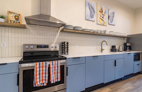 Buena Vista Apartment | Swiftie Suite | Swiftie-Inspired 4BR Escape