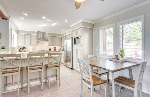 Bella Vista House | Swim & Boat Docks: Lakefront Gem in Bella Vista!