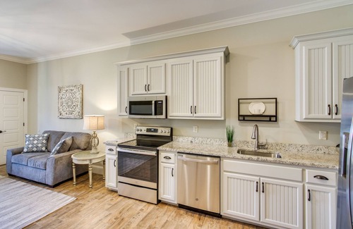 Lawrence County Apartment | Swim, Golf & Bowl - Loretto Vacation Rental Apt!