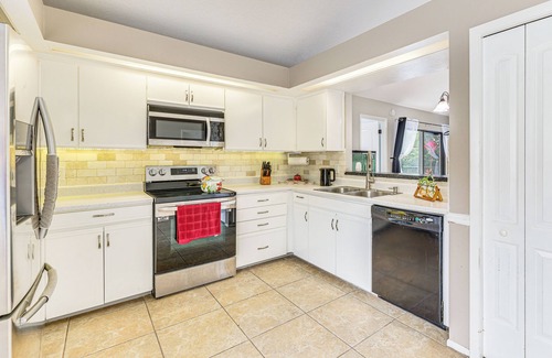 Lake Mary House | Swim, Golf & Relax: Lovely Home in Lake Mary