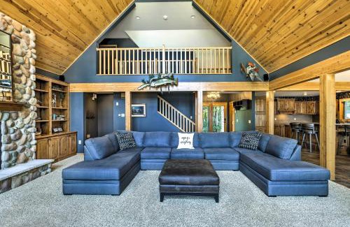 Hayward House | Swim, Hike, Relax Lakefront Hayward Home with Deck!
