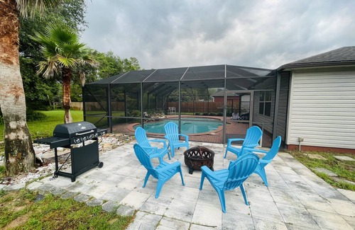 Navarre House | Swim More,Stress less, HEATED Private pool, Sleeps 12