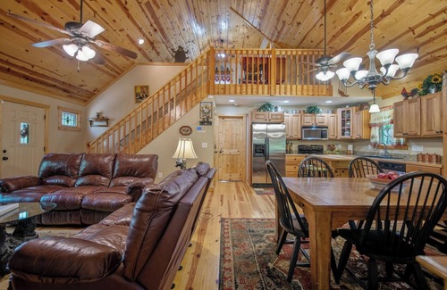 Ellijay Cabin | Swim, Play Tennis, Roast Marshmallows & Fish in Coosawattee River Resort - Dragon's Den