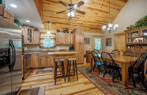 Ellijay Cabin | Swim, Play Tennis, Roast Marshmallows & Fish in Coosawattee River Resort - Dragon's Den